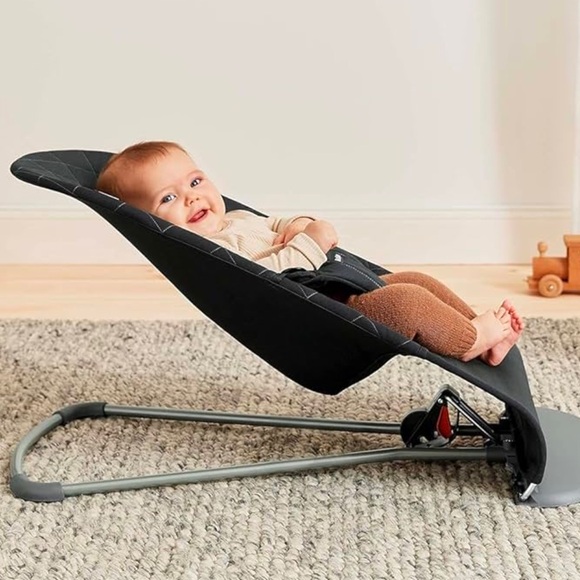 BabyBjörn Bouncer Bliss, Woven, Classic Quilt, Black - Picture 2 of 6